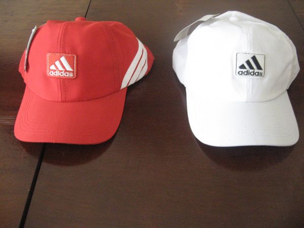 bonés da Adidas  e da Nike - originais